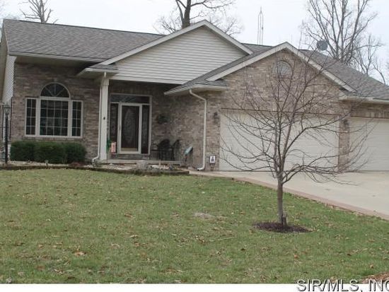 16921 Black Oak Ln Carlinville, IL