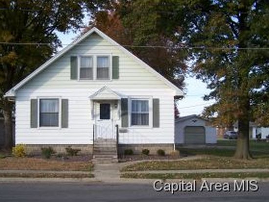 220 Rice St Carlinville, IL