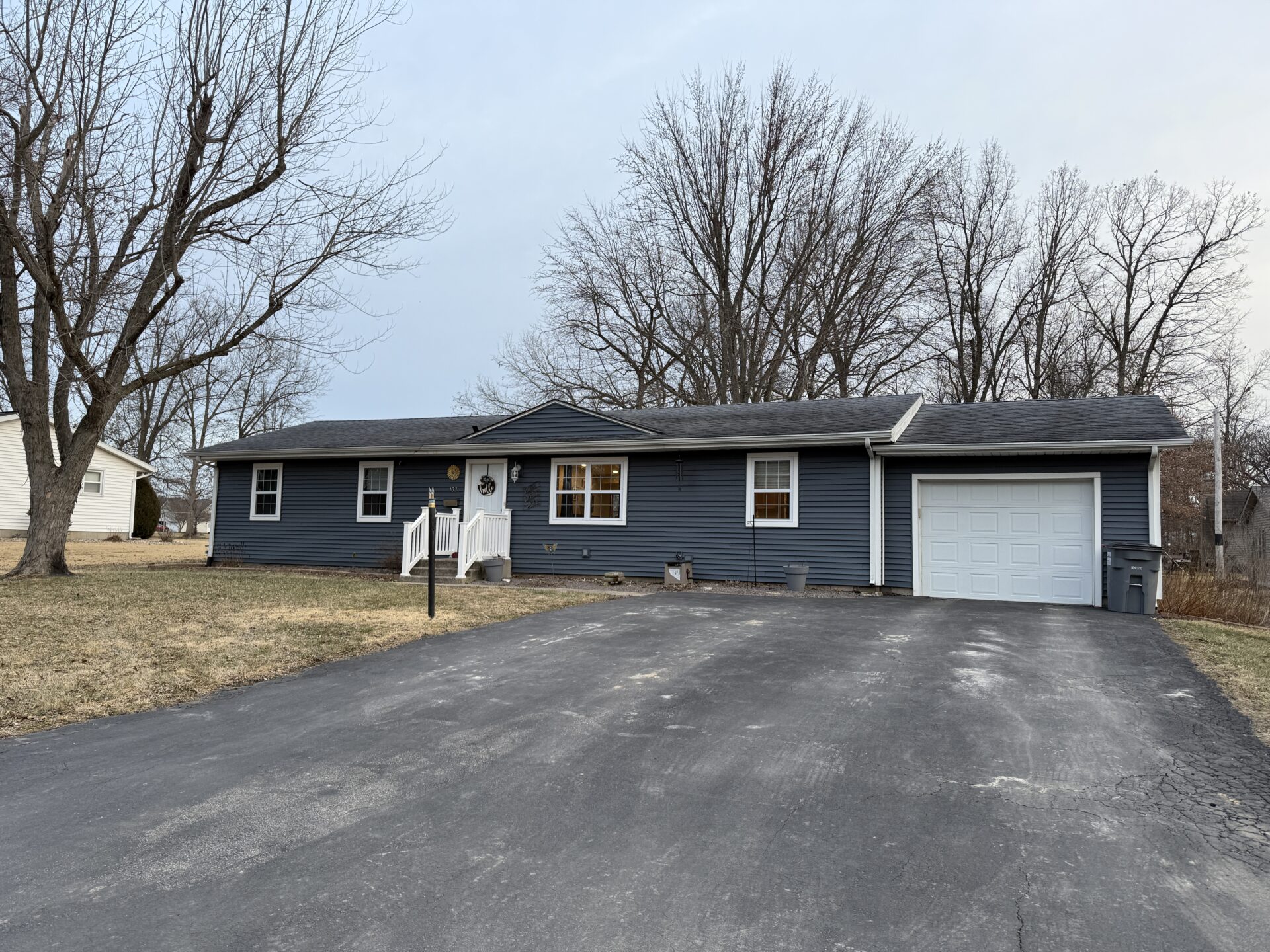 103 Bradley Drive, Carlinville, IL 62626