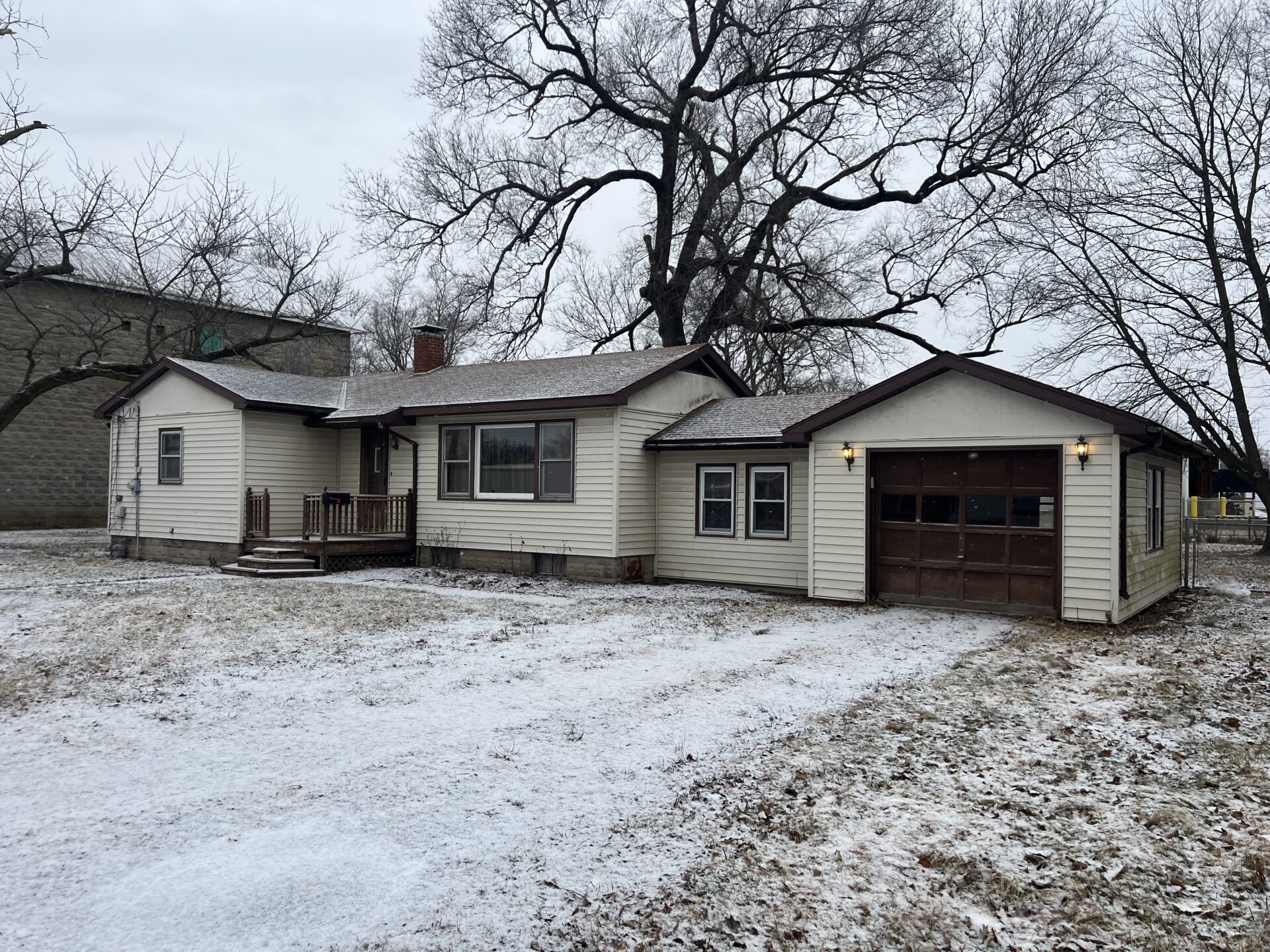 410 N West Street, Carlinville, Illinois 62626