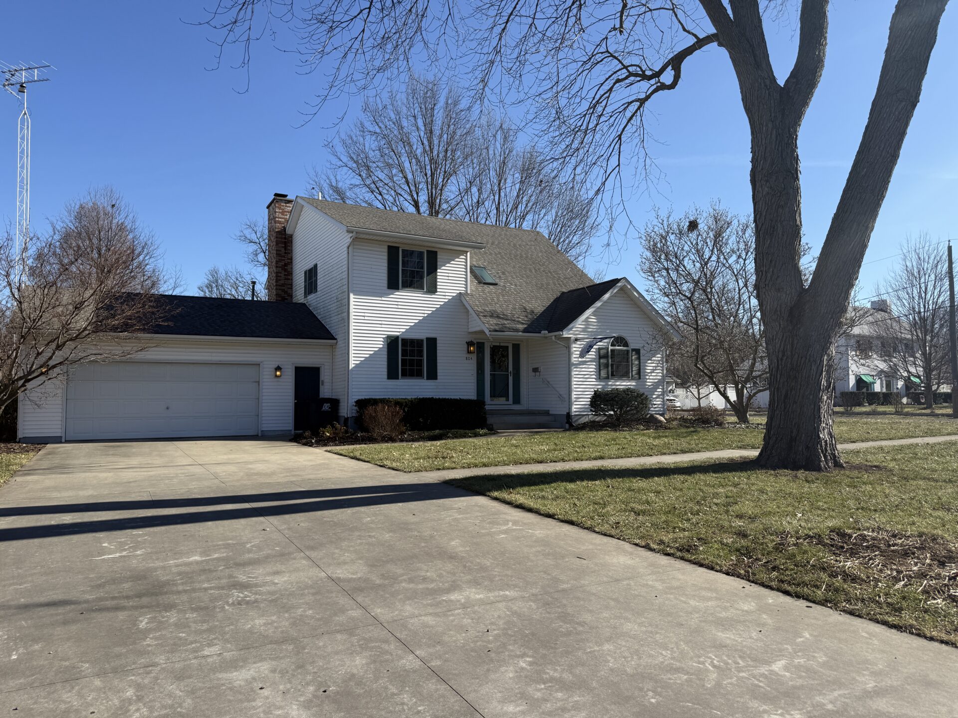 804 N Montgomery St. Litchfield, IL 62052