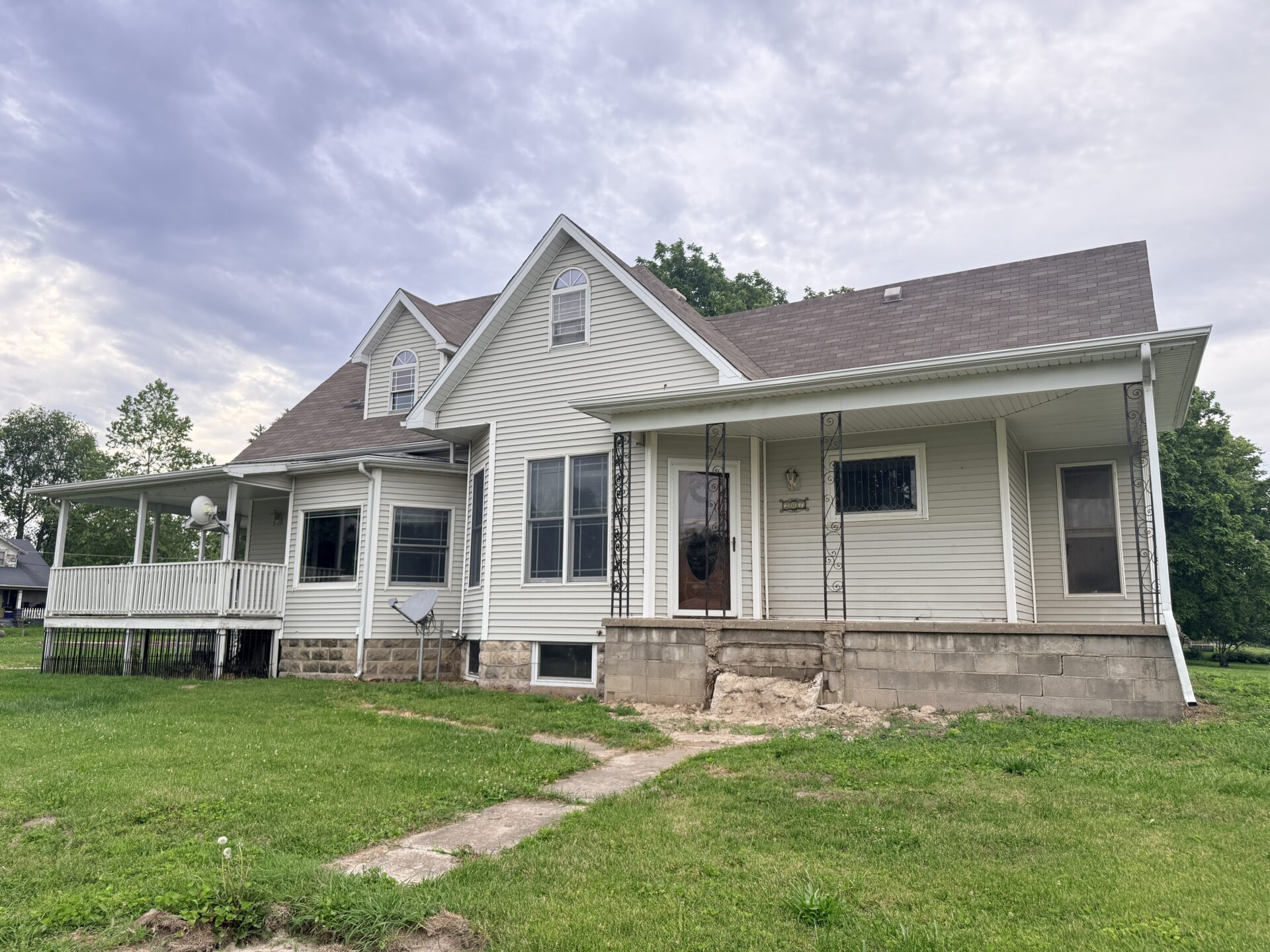 207 N Walnut St Chesterfield, IL 62630